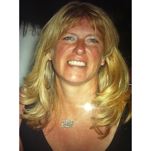 Debra Oliver Photo 33