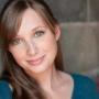 Robyn Schneider Photo 21