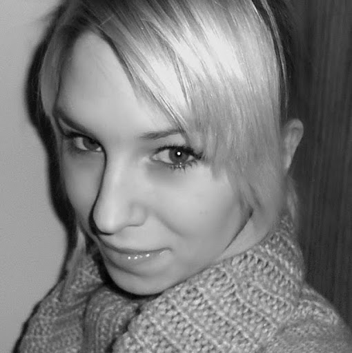 Kimberley Warner Photo 3