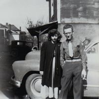 Paula Rhodes Photo 31