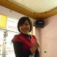 Oanh Trinh Photo 5