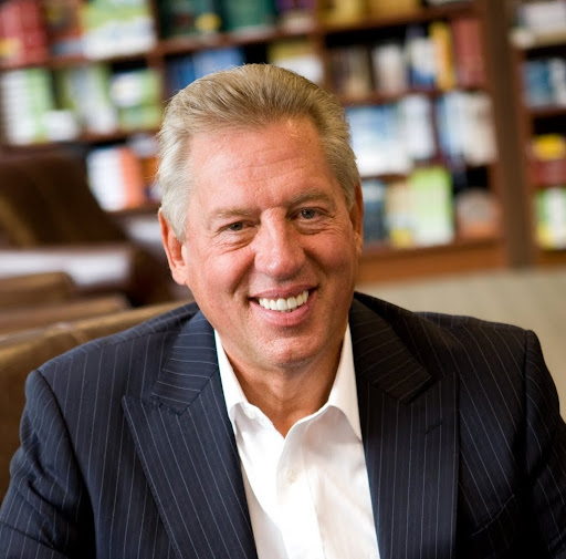 John Maxwell Photo 39