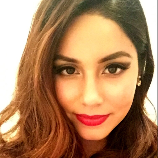 Angie Bonilla Photo 29