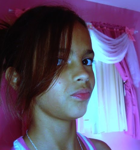 Isabella Melo Photo 12