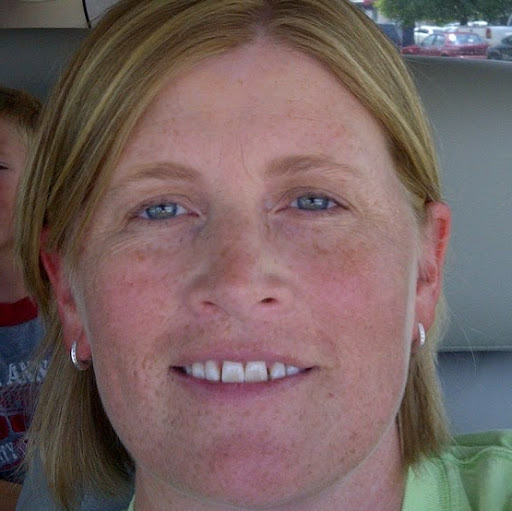 Jennifer Simmons Photo 21