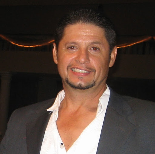 Maximiliano Palomera Photo 1