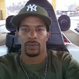 Derrick Brown Photo 26