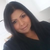 Lisa Hernandez Photo 34