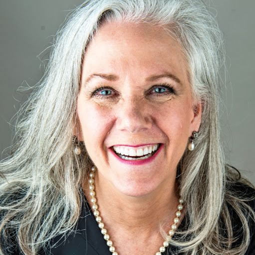 Sandra Perry Photo 28