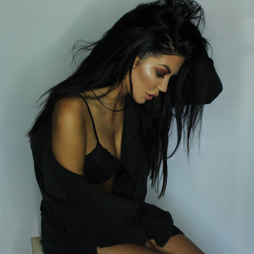 Crystal Hopkins Photo 16