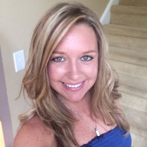 April Johnson Photo 39