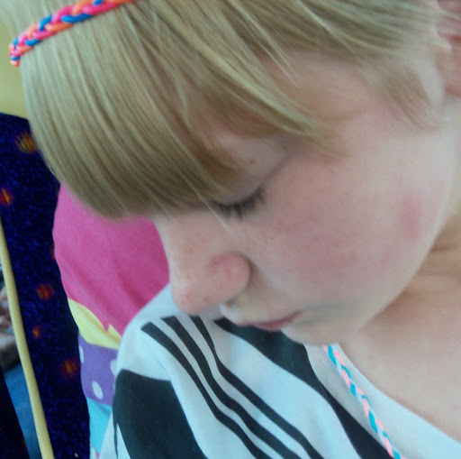 Beth Hutton Photo 7