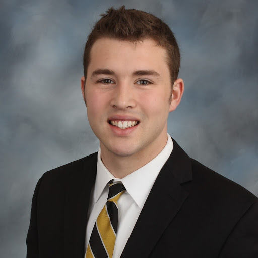 Logan Bush Photo 5