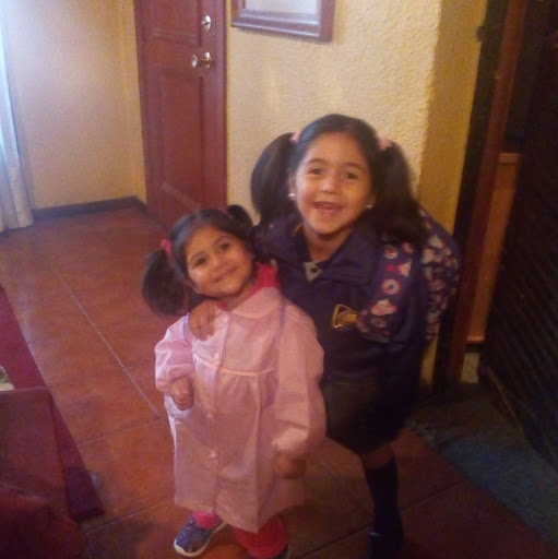 Alejandra Hernandez Photo 17