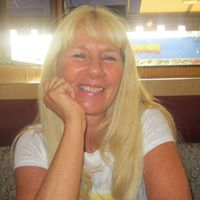 Vicki May Photo 20