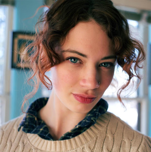 Caroline Johnson Photo 38