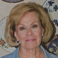 Lorraine Thompson Photo 22