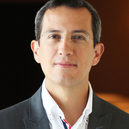 Alex Robles Photo 11