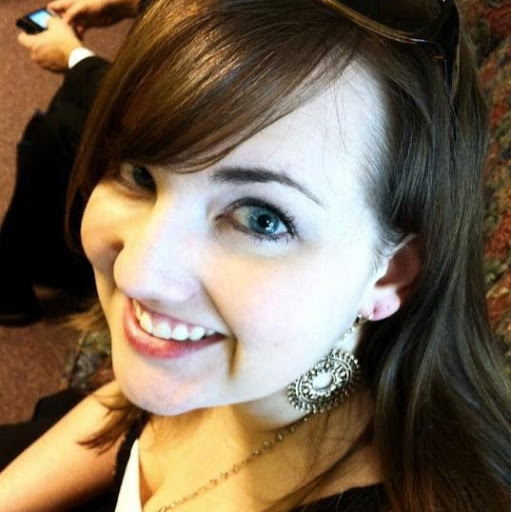 Sara Harris Photo 39