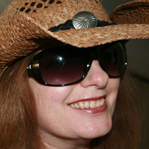 Debbie Woods Photo 14