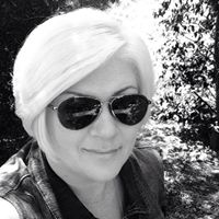 Jennifer Diehl Photo 16