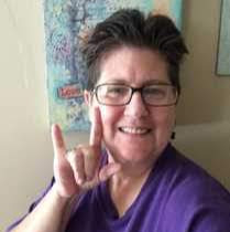 Elizabeth Roberts Photo 49