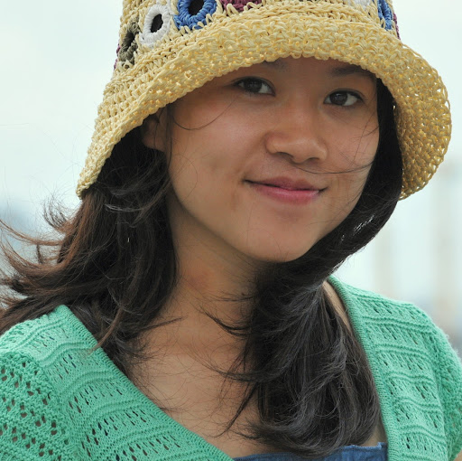 Linh Phan Photo 12