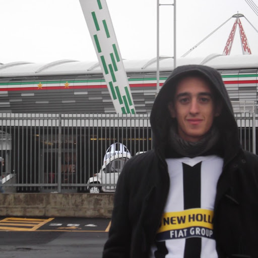 Robert Magro Photo 9
