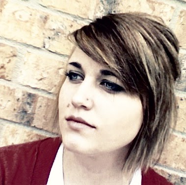 Elizabeth Jennings Photo 44