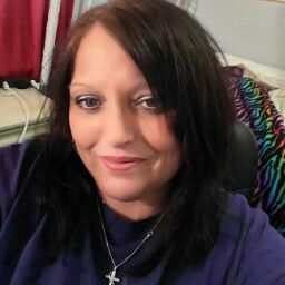 Stephanie Hendrix Photo 36