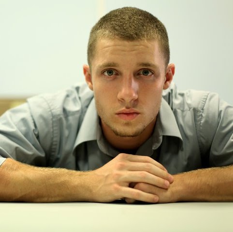 Andrew Robbins Photo 37