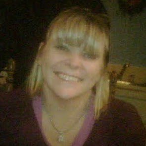 Sarah Maxwell Photo 38