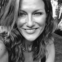 Rebecca Hurst Photo 19