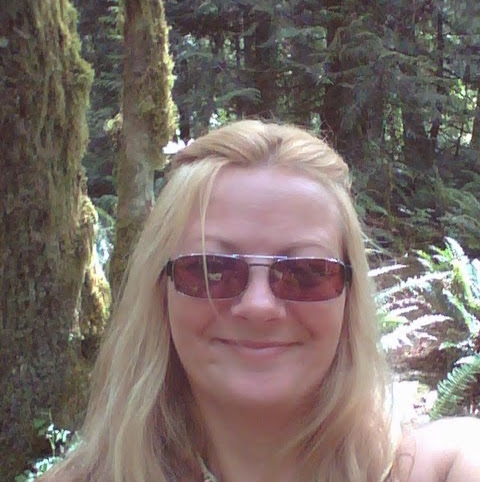 Ellen Young Photo 5