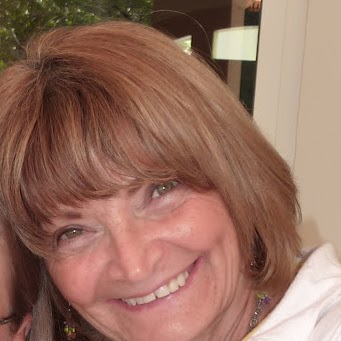 Janet Lange Photo 8