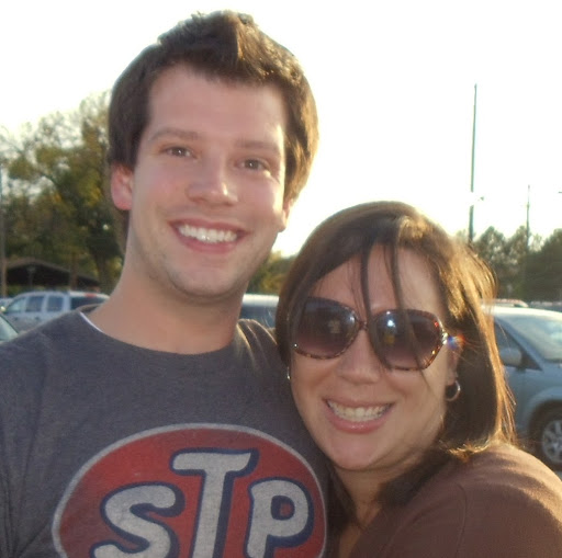 Stephanie Thompson Photo 43