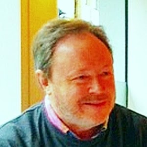 Robin Webb Photo 9
