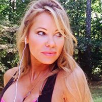 Jennifer Wolff Photo 31