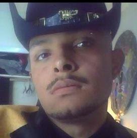 Rolando Castaneda Photo 16