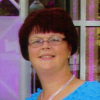 Vicki Bell Photo 30