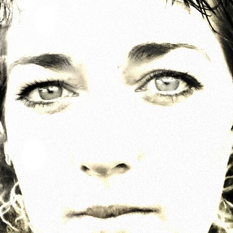Lorraine Walsh Photo 27