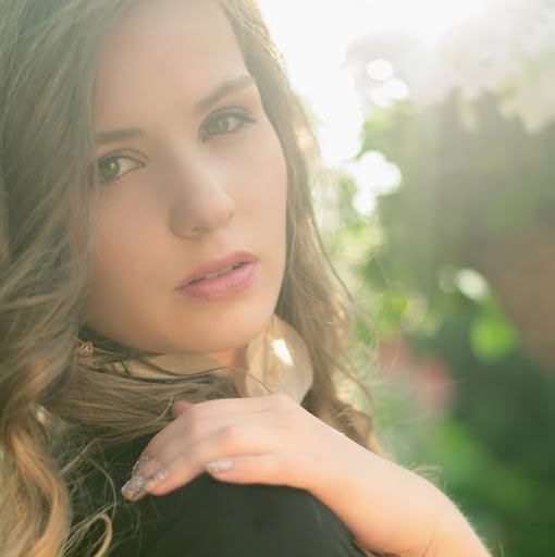 Megan Ingram Photo 19