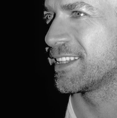 Richard Gallagher Photo 48