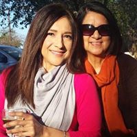 Virginia Flores Photo 16