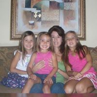 Stephanie Cates Photo 16