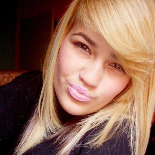 Ana Cooper Photo 7