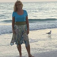 Sandra Elliott Photo 11