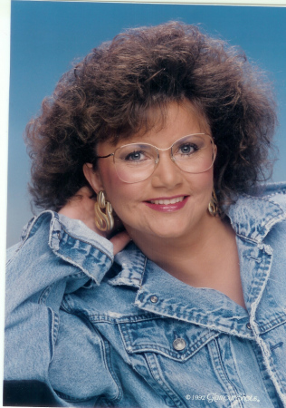 Deborah Strange Photo 13
