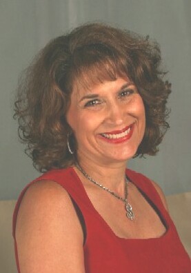 Suzanne Green Photo 16