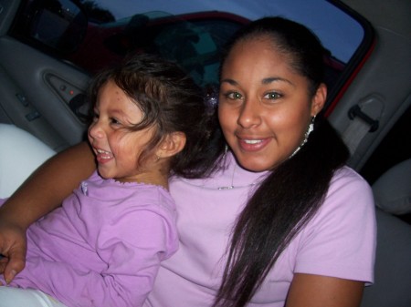Krystal Hernandez Photo 19